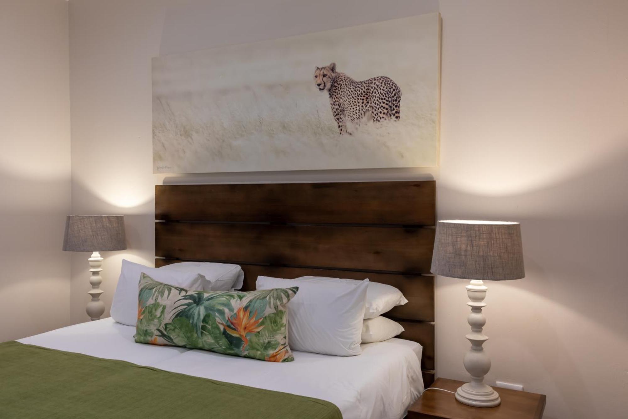 Emdoneni Lodge With Zululand Cat Conservation Project Hluhluwe Dış mekan fotoğraf