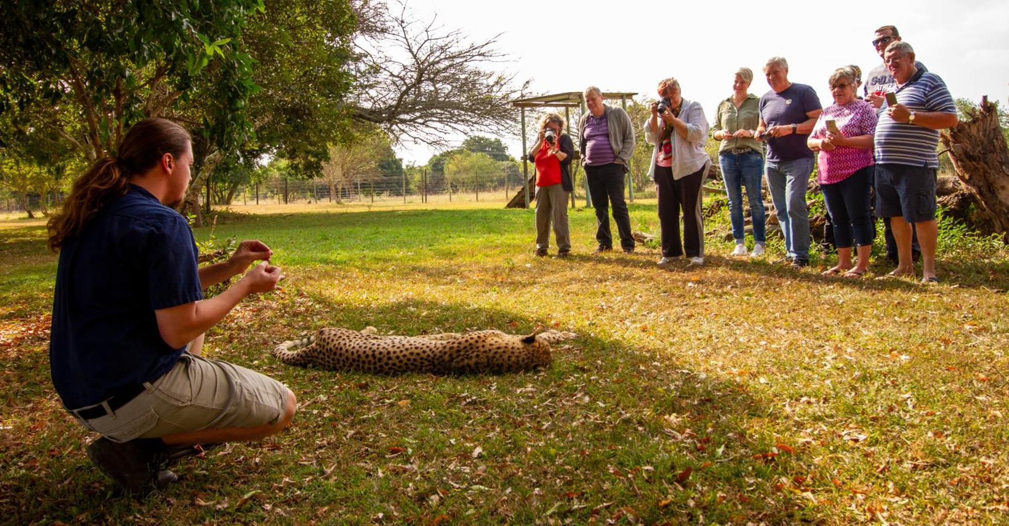 Emdoneni Lodge With Zululand Cat Conservation Project Hluhluwe Dış mekan fotoğraf